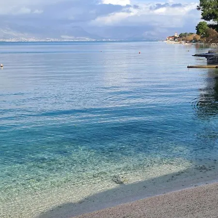 Bernardica アパート トロギール