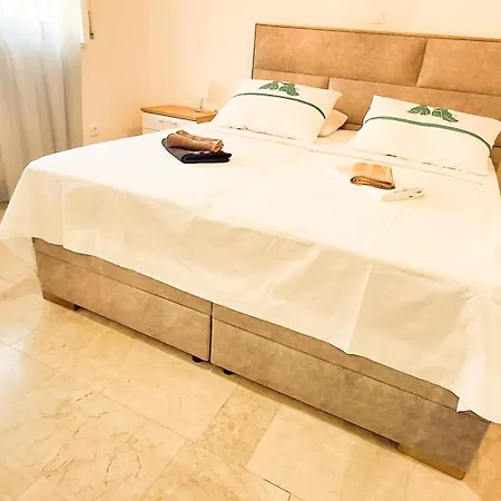 Bernardica Trogir
